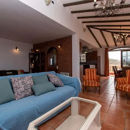 El Mirador Villa Los Menores