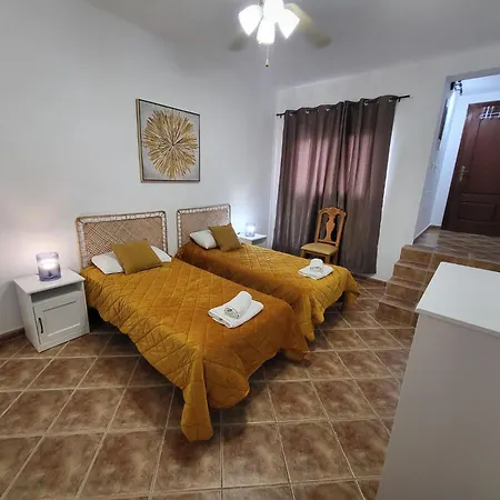 Villa El Mirador Los Menores